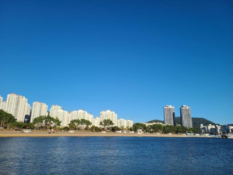The Castle Ocean Marina Double Suite 丽水市 外观 照片