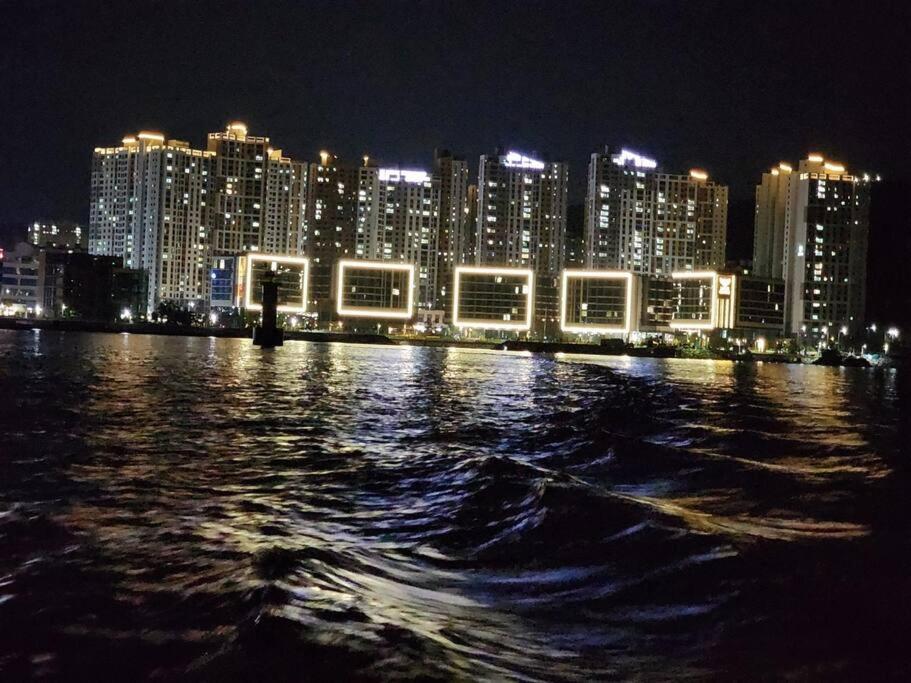 The Castle Ocean Marina Double Suite 丽水市 外观 照片
